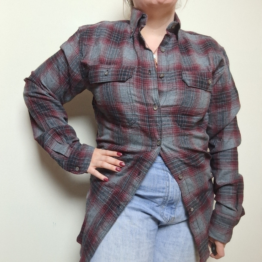 George Gray and Burgundy Plaid Flannel Button Down Shirt Size Small